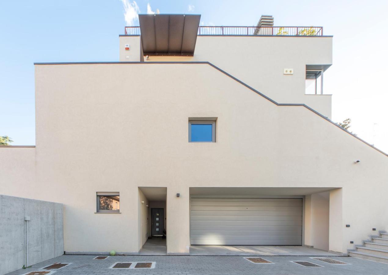 Housmart Toscana 53 Black Bolonha Exterior foto
